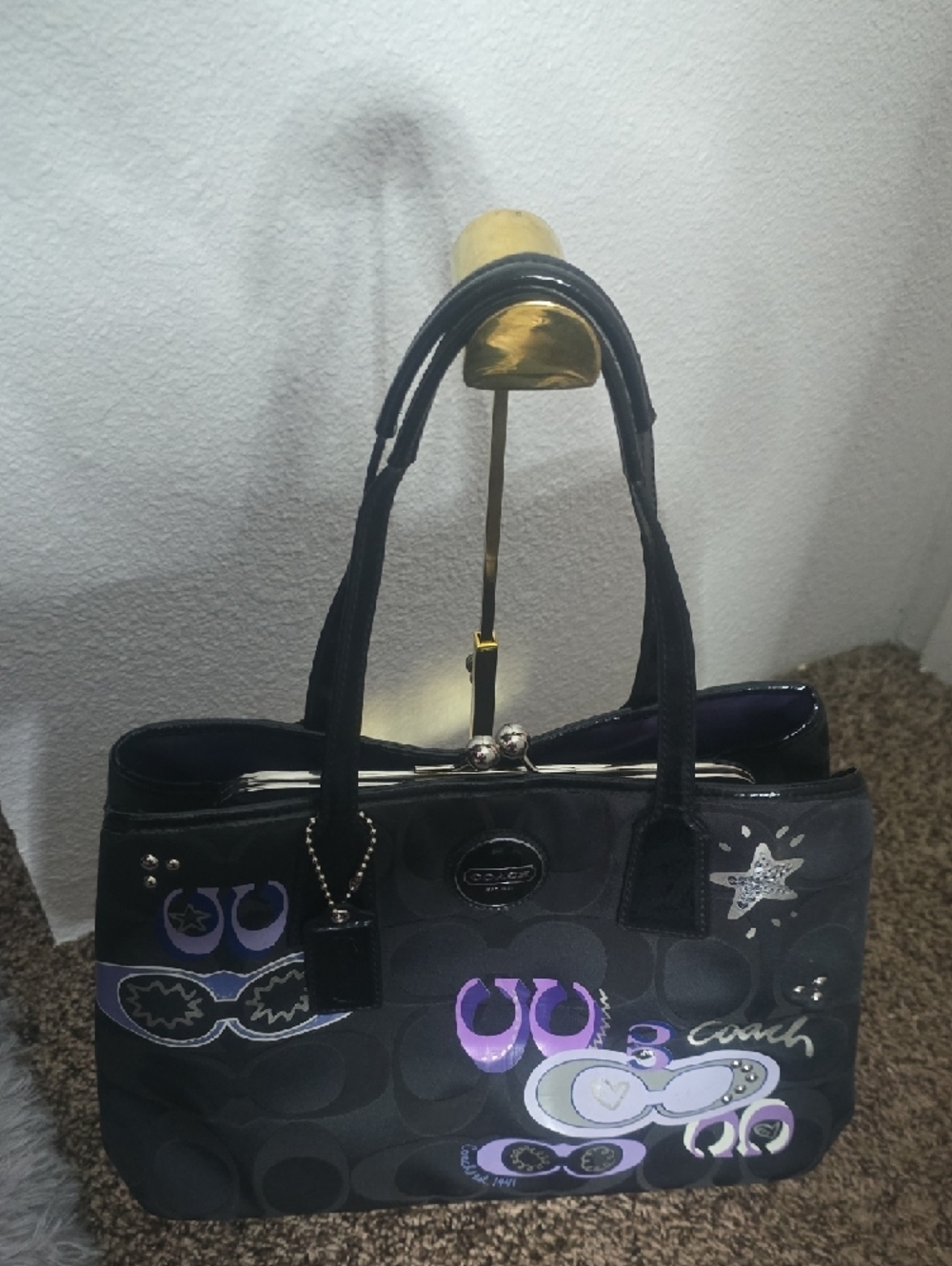 Coach Poppy Black & Purple Pop Graffiti Glam Kisslock Shoulder Bag (EUC)🖤💜🖤 - Picture 4 of 12